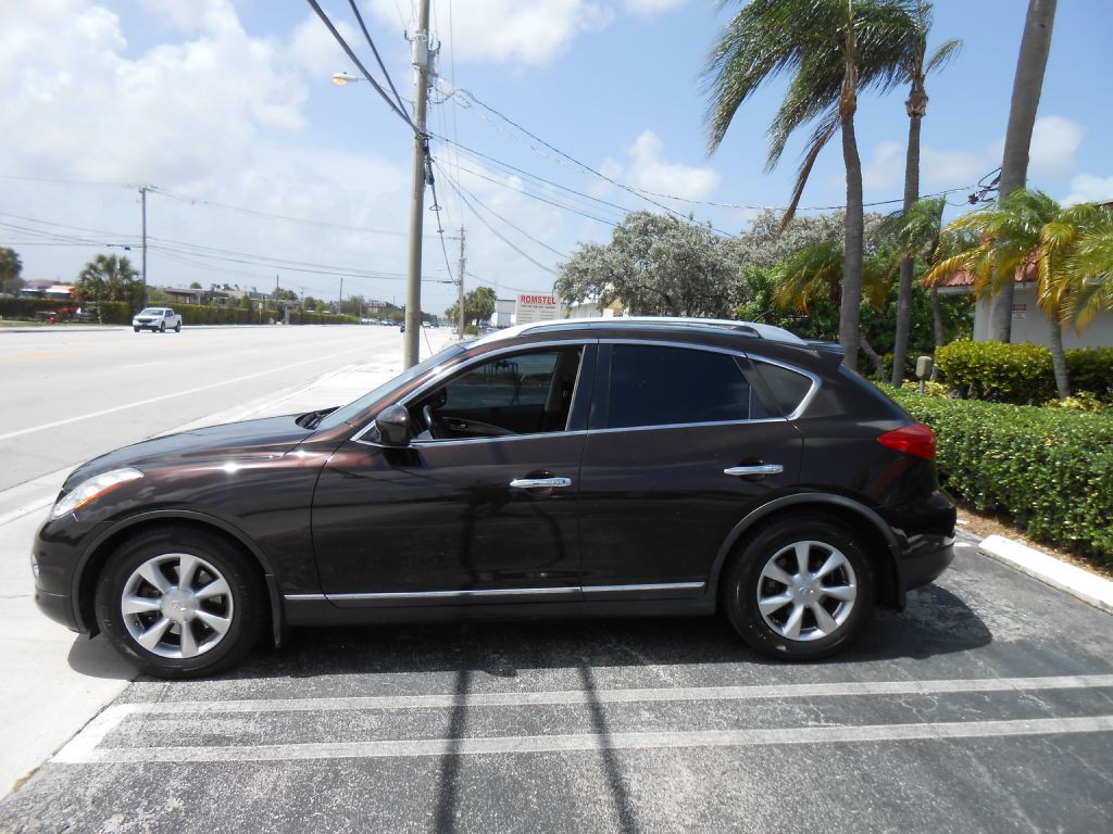 2008 INFINITI EX35 Image 2
