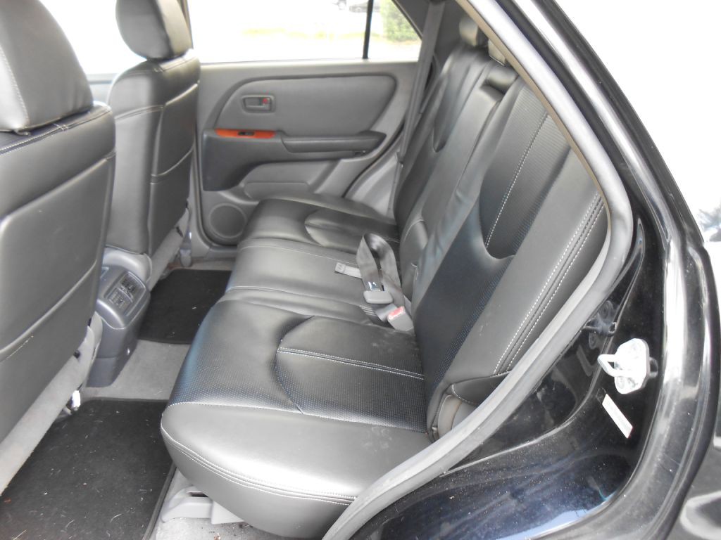 1999 Lexus RX 300 Image 15