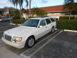 Image for 1994 Mercedes-Benz E-Class E 320 ID: 6773686