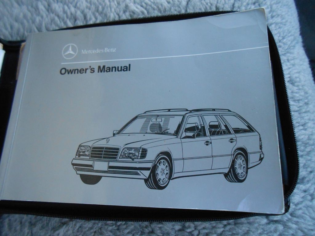 1994 Mercedes-Benz E-Class Image 21