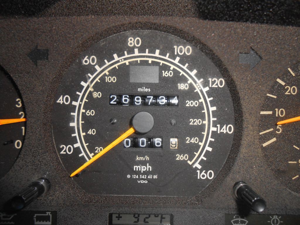 1994 Mercedes-Benz E-Class Image 25