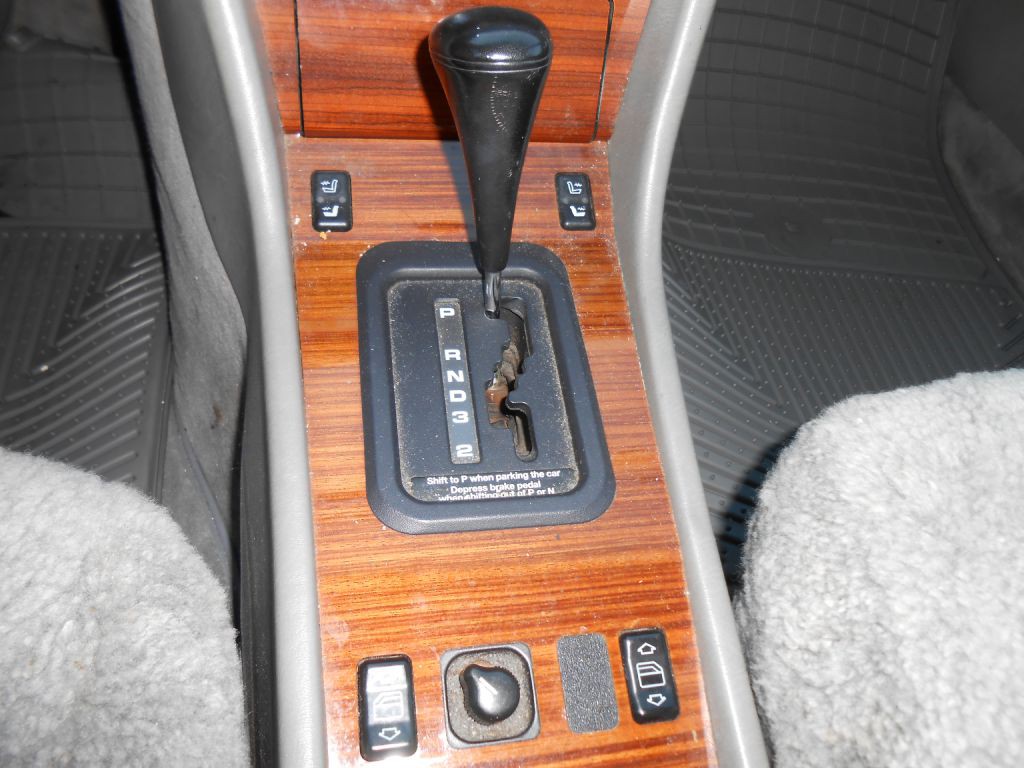 1994 Mercedes-Benz E-Class Image 27