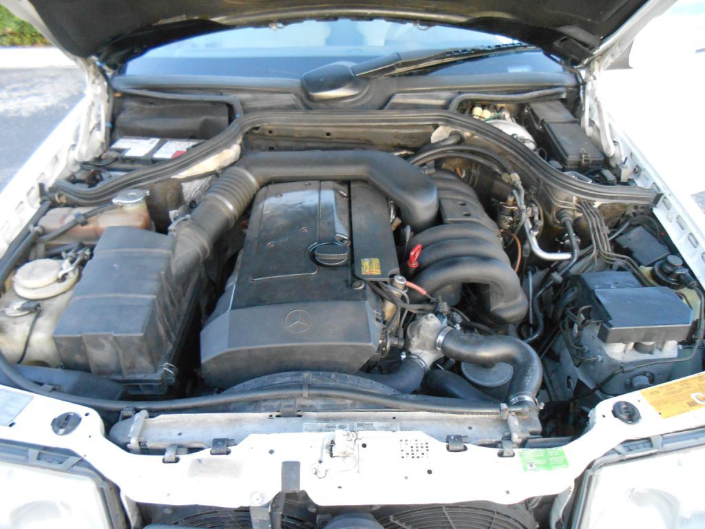 1994 Mercedes-Benz E-Class Image 29