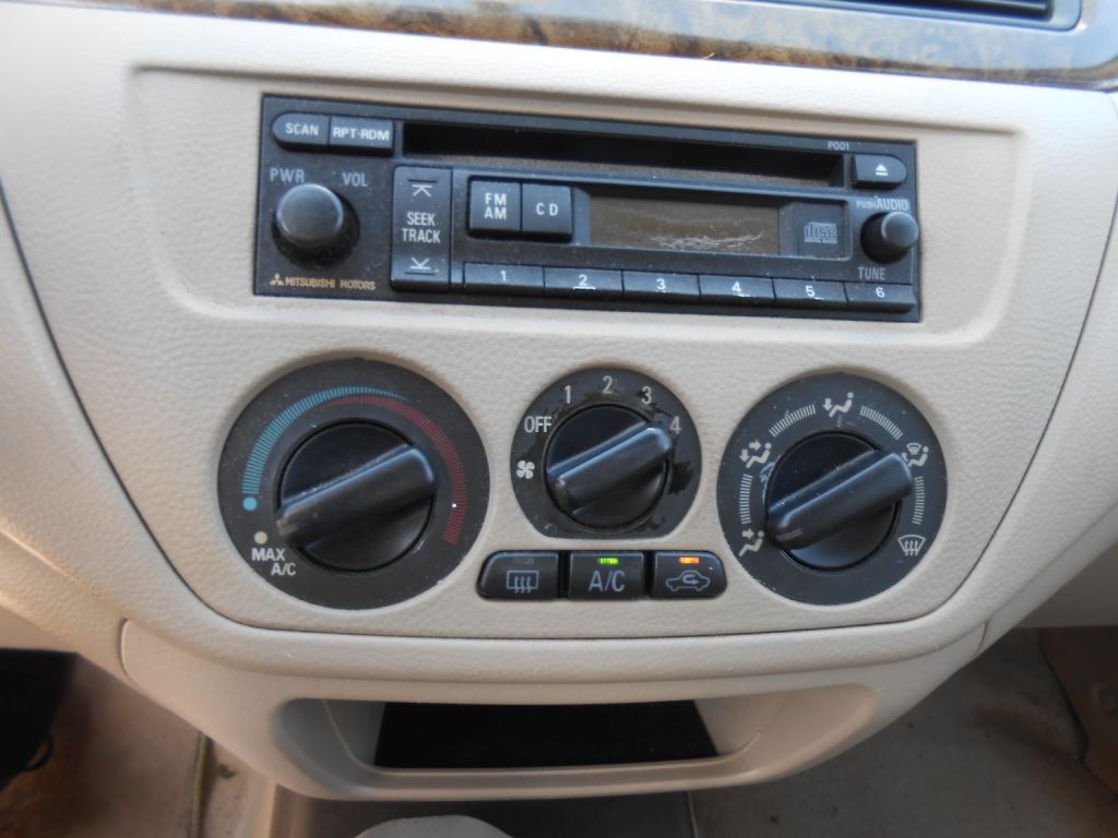 2003 Mitsubishi Lancer Image 15