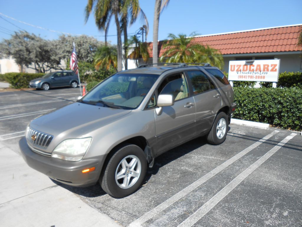 2002 Lexus RX 300 Image 1