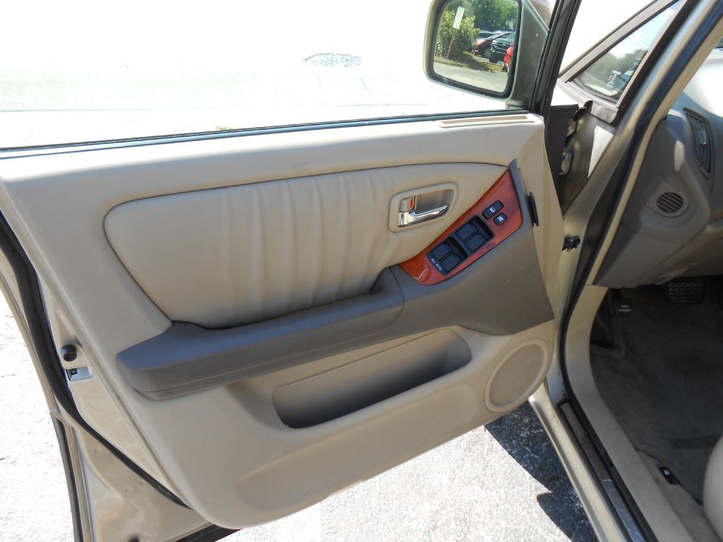 2002 Lexus RX 300 Image 9