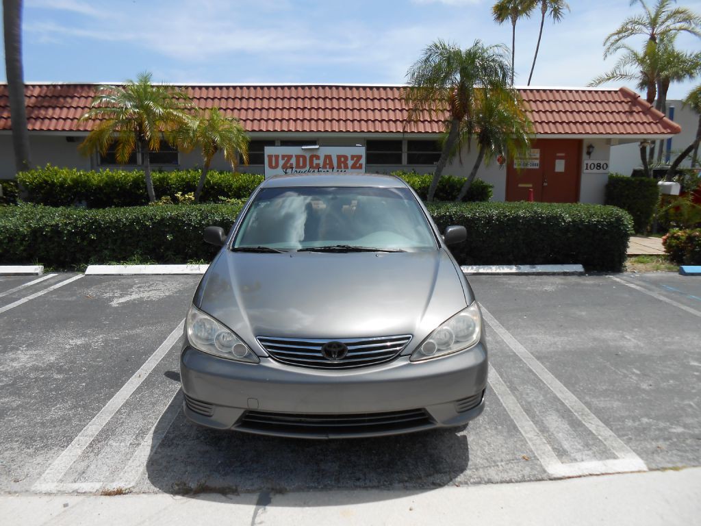 2005 Toyota Camry Image 8