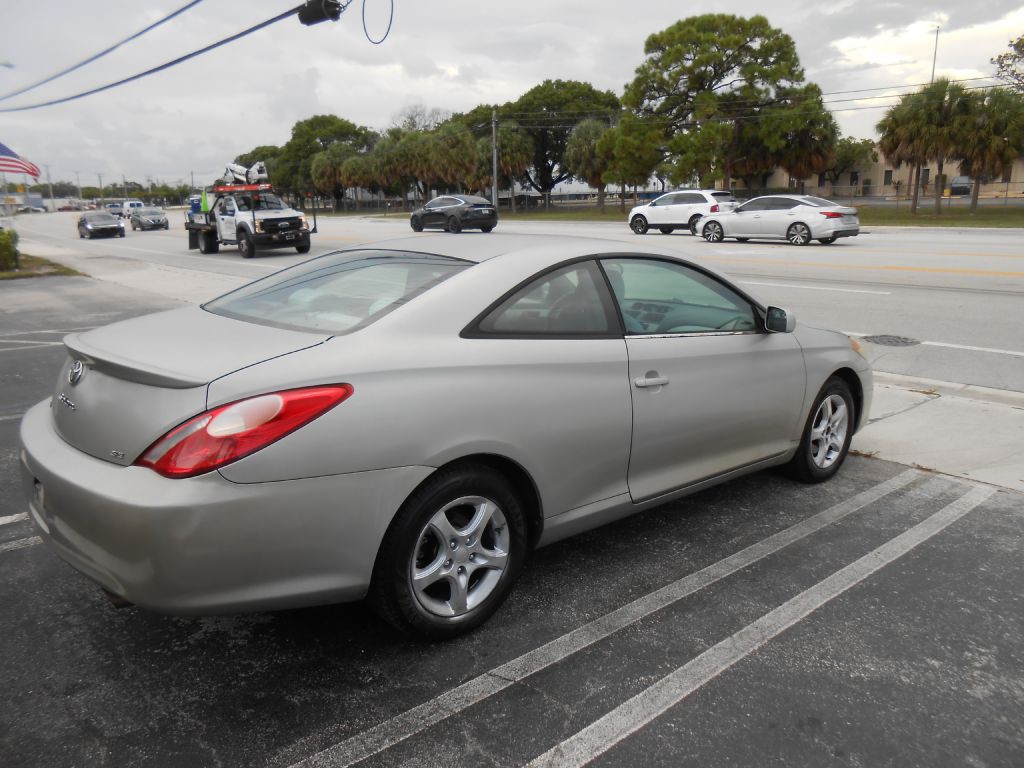 2004 Toyota Camry Image 5