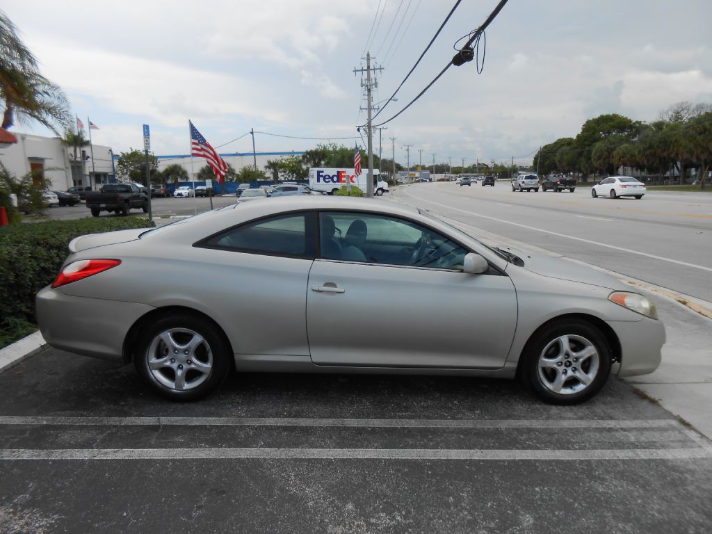 2004 Toyota Camry Image 6