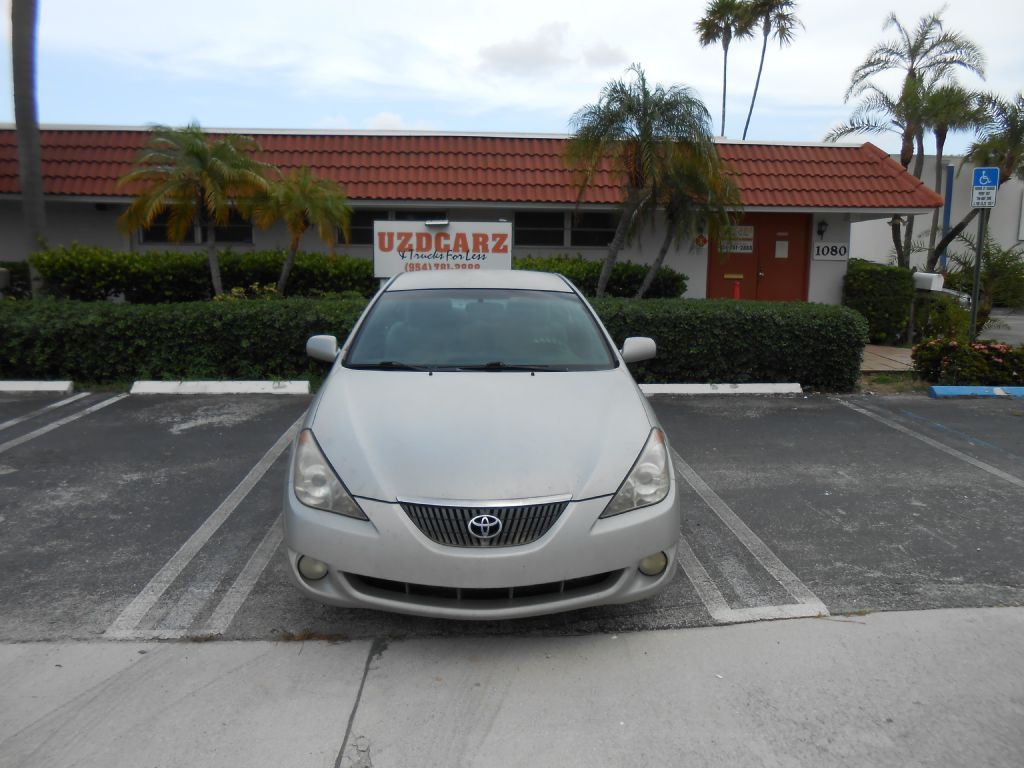 2004 Toyota Camry Image 8