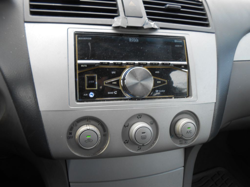 2004 Toyota Camry Image 12