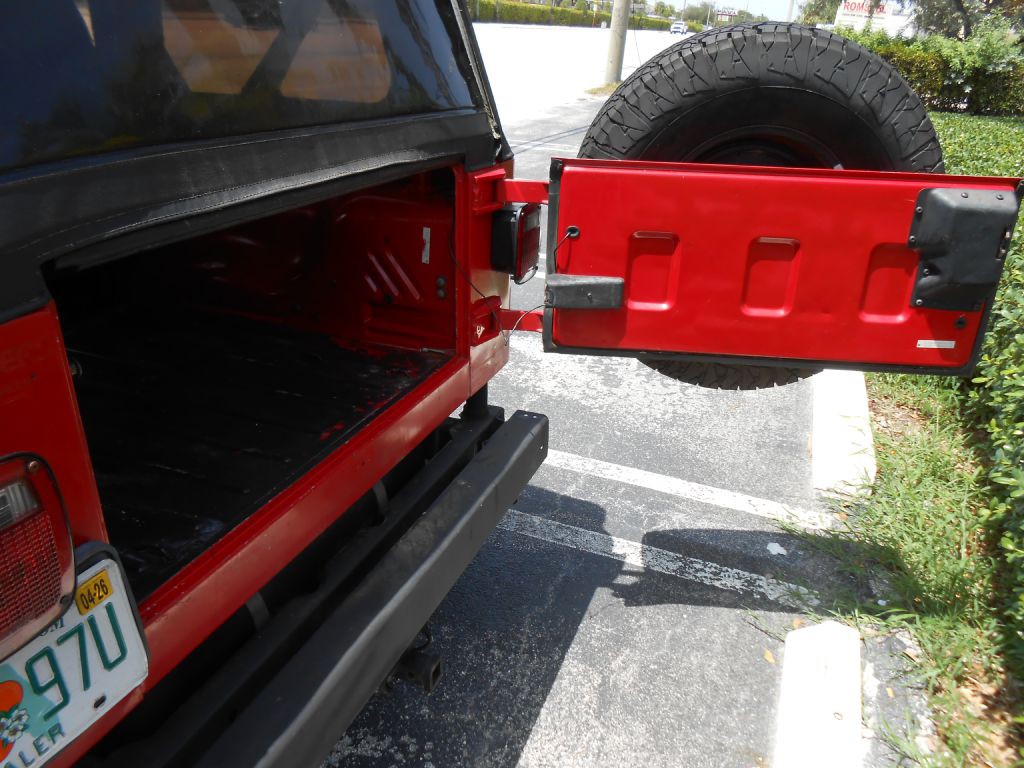 1998 Jeep Wrangler Image 5