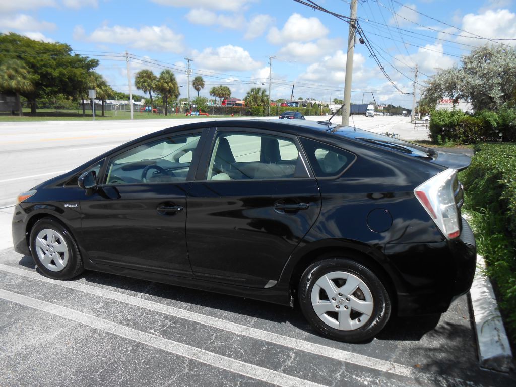 2011 Toyota Prius Image 3