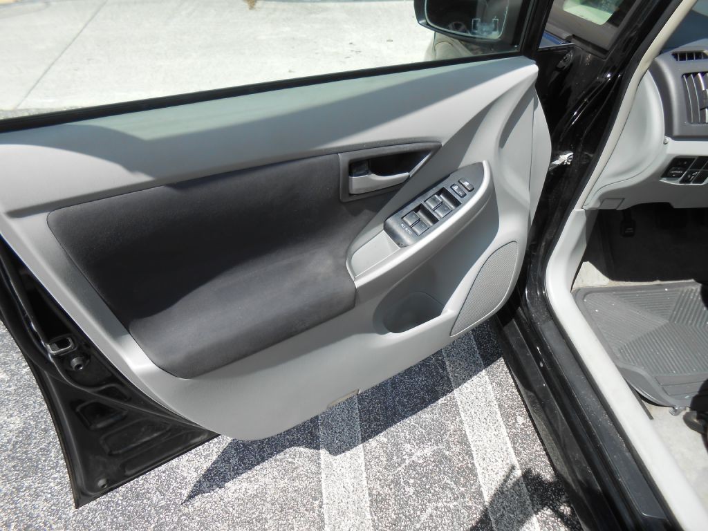 2011 Toyota Prius Image 9