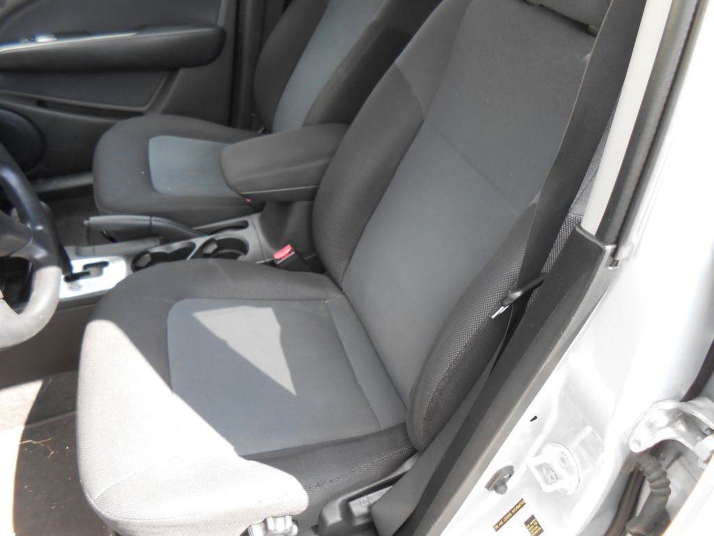 2006 Mitsubishi Outlander Image 11