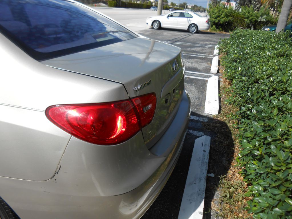 2007 Hyundai Elantra Image 4