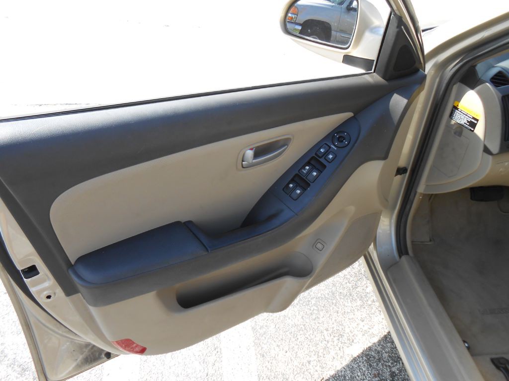 2007 Hyundai Elantra Image 9