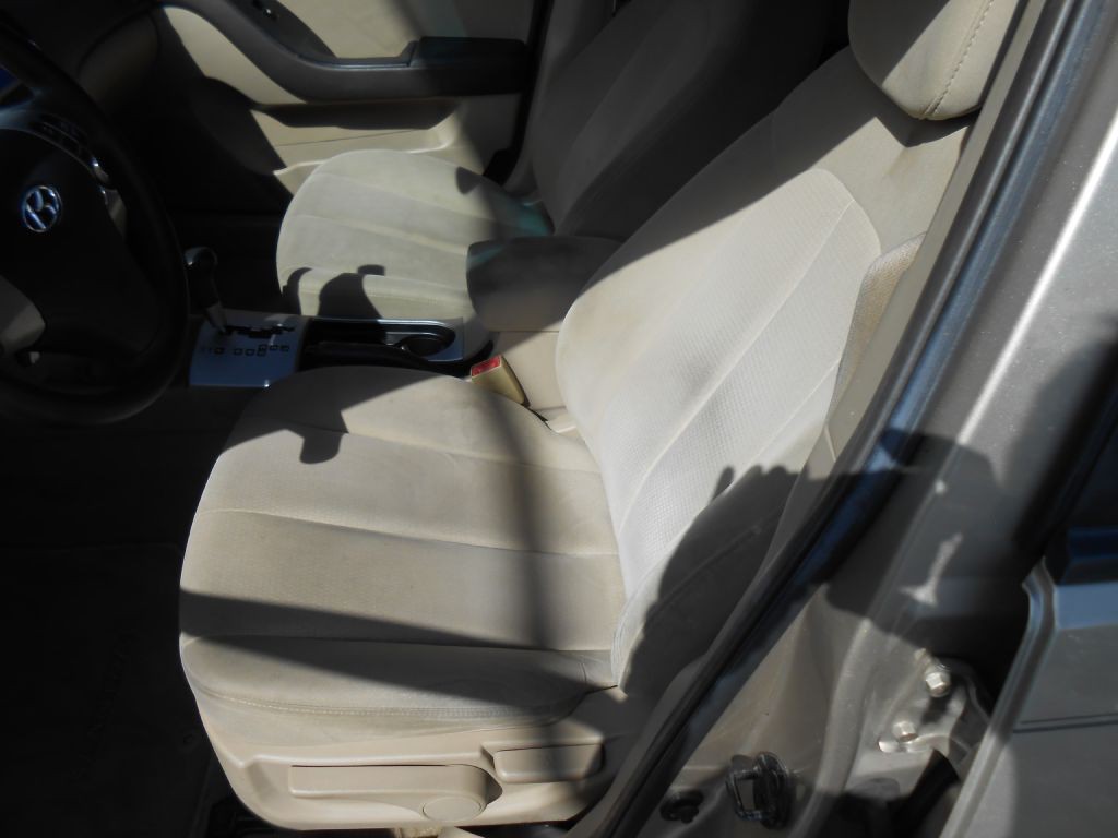 2007 Hyundai Elantra Image 10