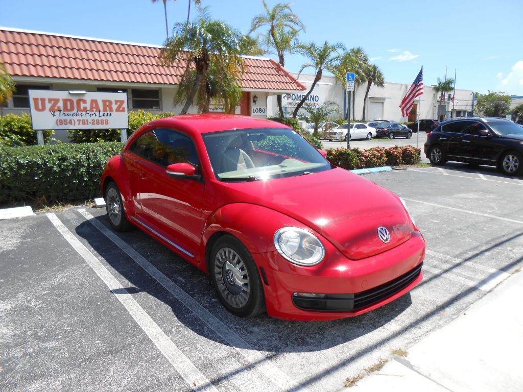 2012 Volkswagen Beetle Image 7