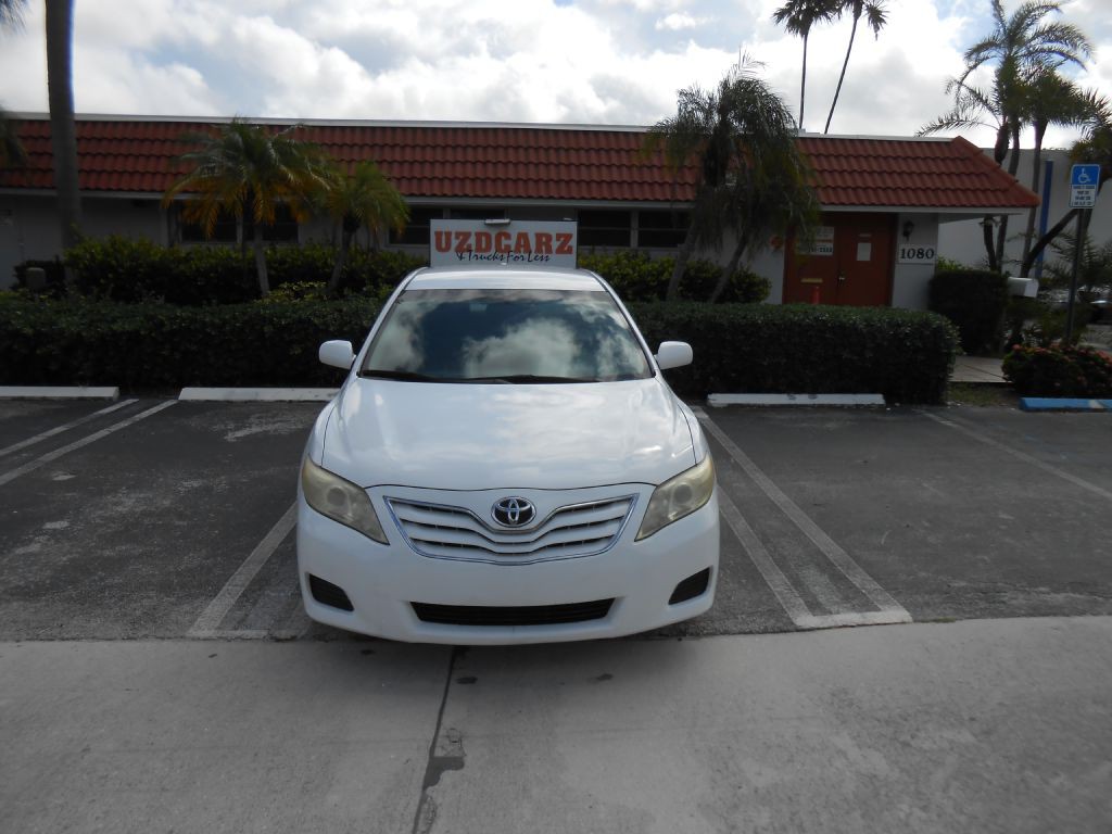 2011 Toyota Camry Image 8