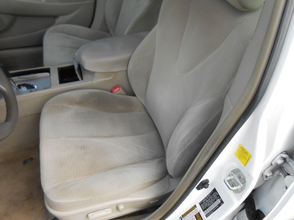 2011 Toyota Camry Image 10