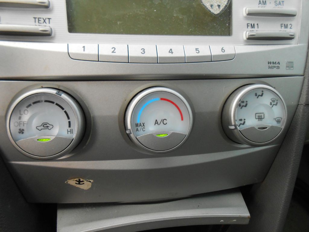 2011 Toyota Camry Image 11