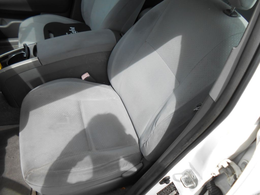 2005 Toyota Prius Image 10