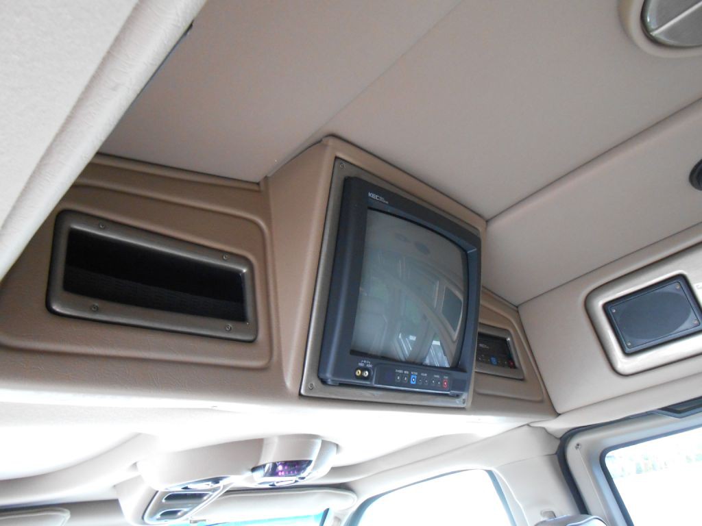 2003 Chevrolet Express Image 15