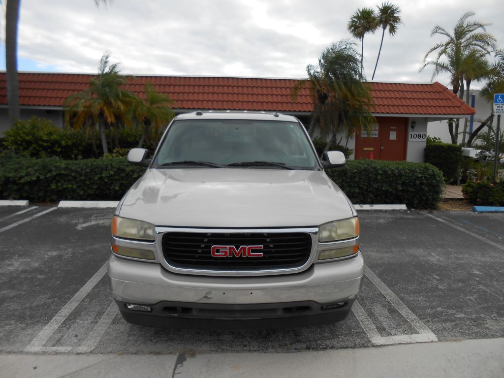 2005 GMC Yukon Image 9