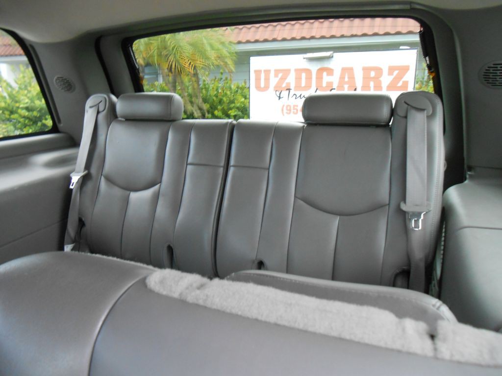 2005 GMC Yukon Image 14