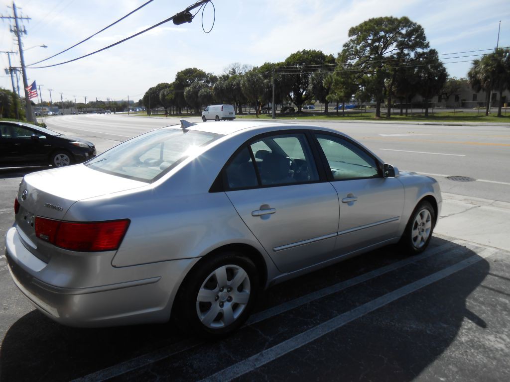 2009 Hyundai Sonata Image 5