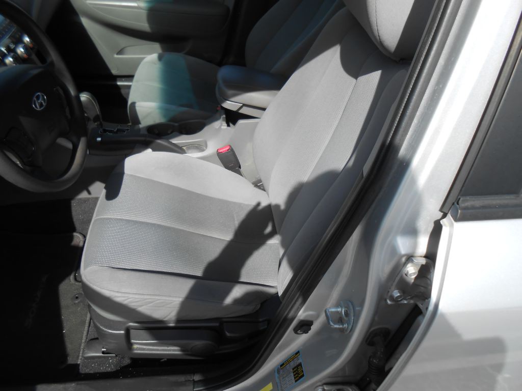 2009 Hyundai Sonata Image 10