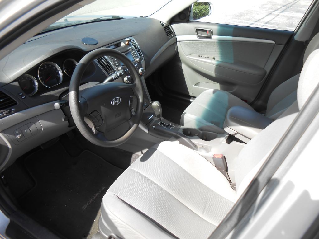 2009 Hyundai Sonata Image 11