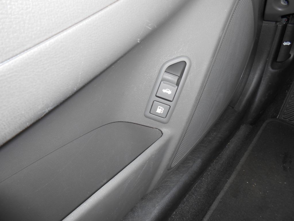 2009 Hyundai Sonata Image 15