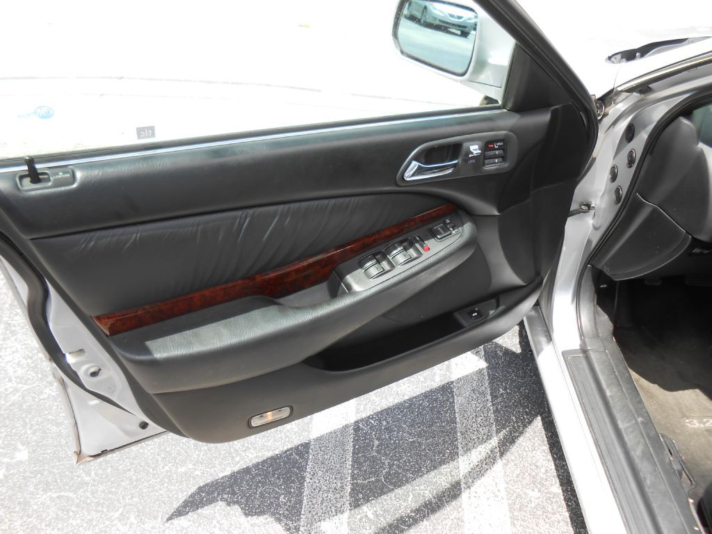 2003 Acura TL Image 10