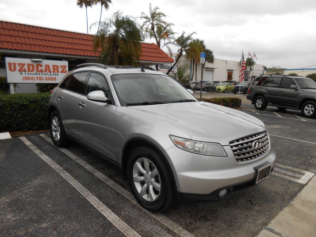 2005 INFINITI FX35 Image 7