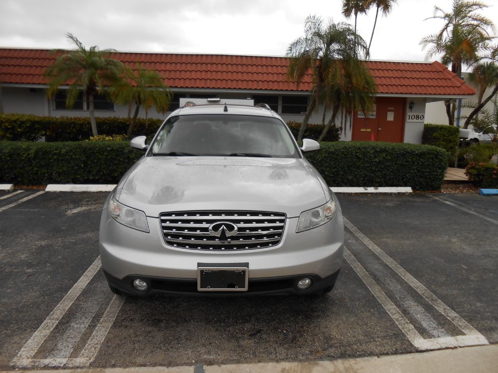 2005 INFINITI FX35 Image 8