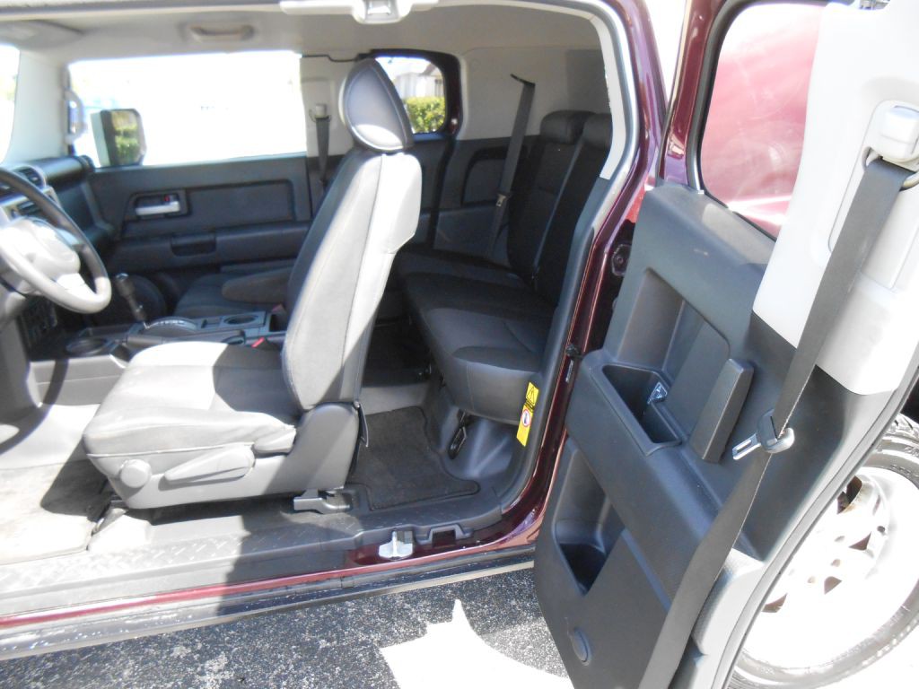 2007 Toyota FJ Cruiser Image 17