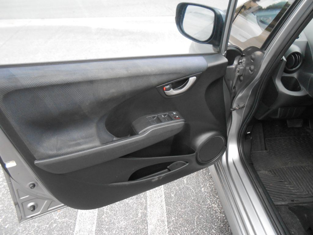 2009 Honda Fit Image 8