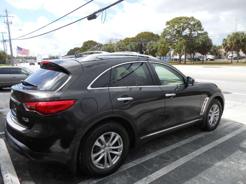 2012 INFINITI FX35 Image 5