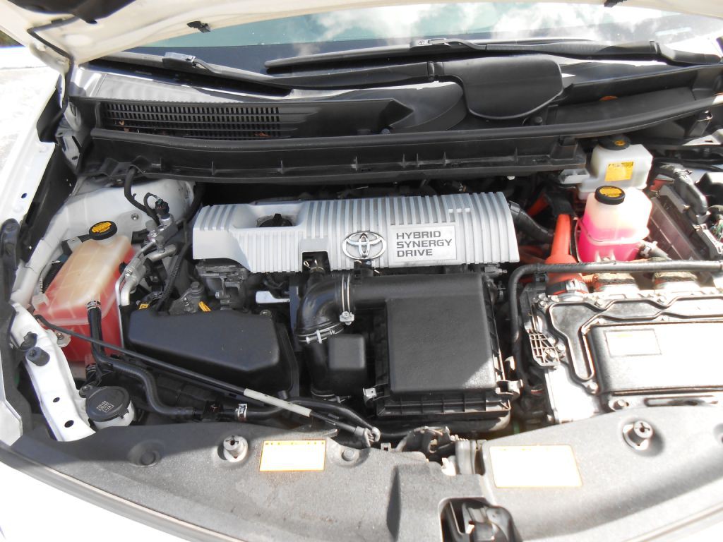 2014 Toyota Prius Image 20