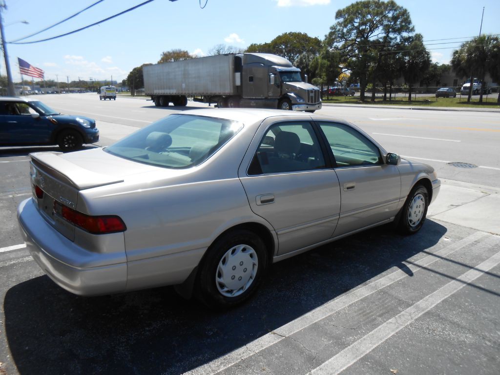 1998 Toyota Camry Image 5