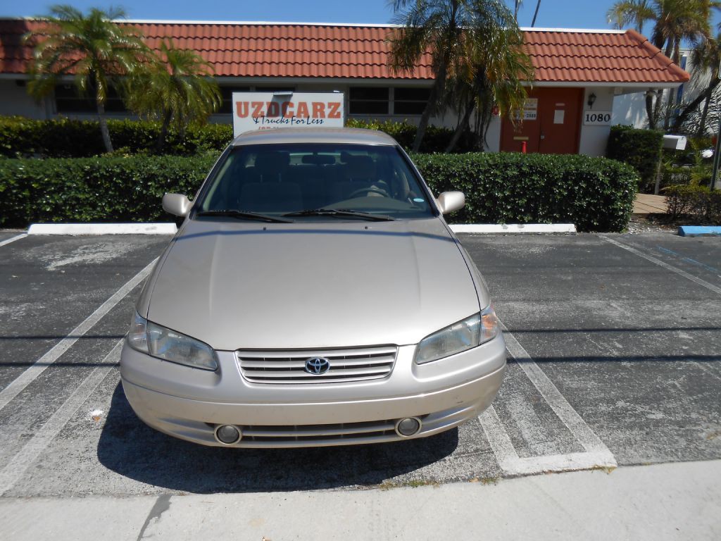 1998 Toyota Camry Image 8