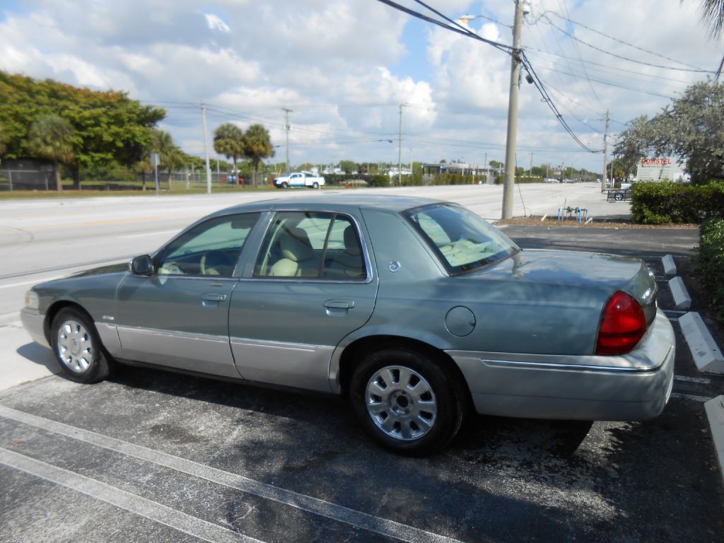 2006 Mercury Grand Marquis Image 3