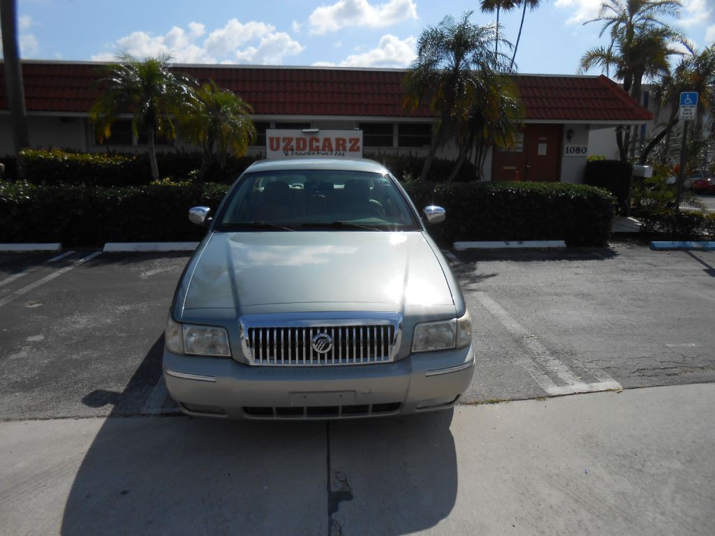 2006 Mercury Grand Marquis Image 8