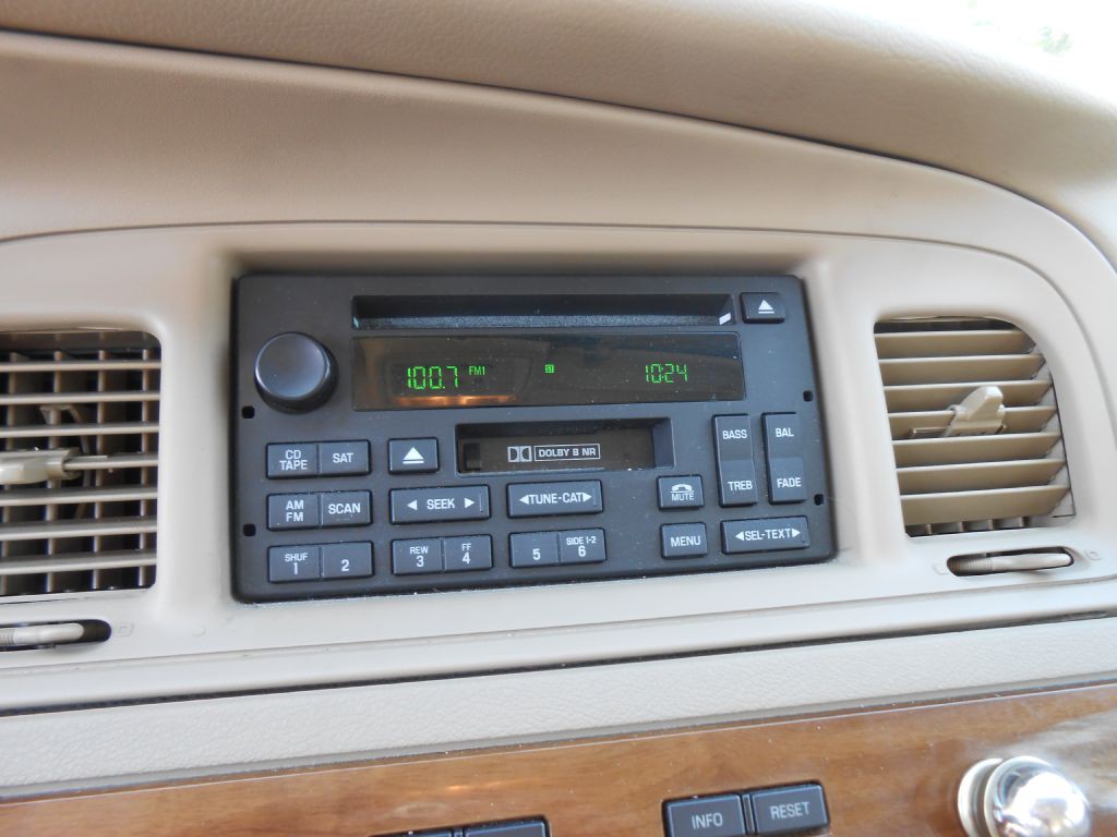 2006 Mercury Grand Marquis Image 18