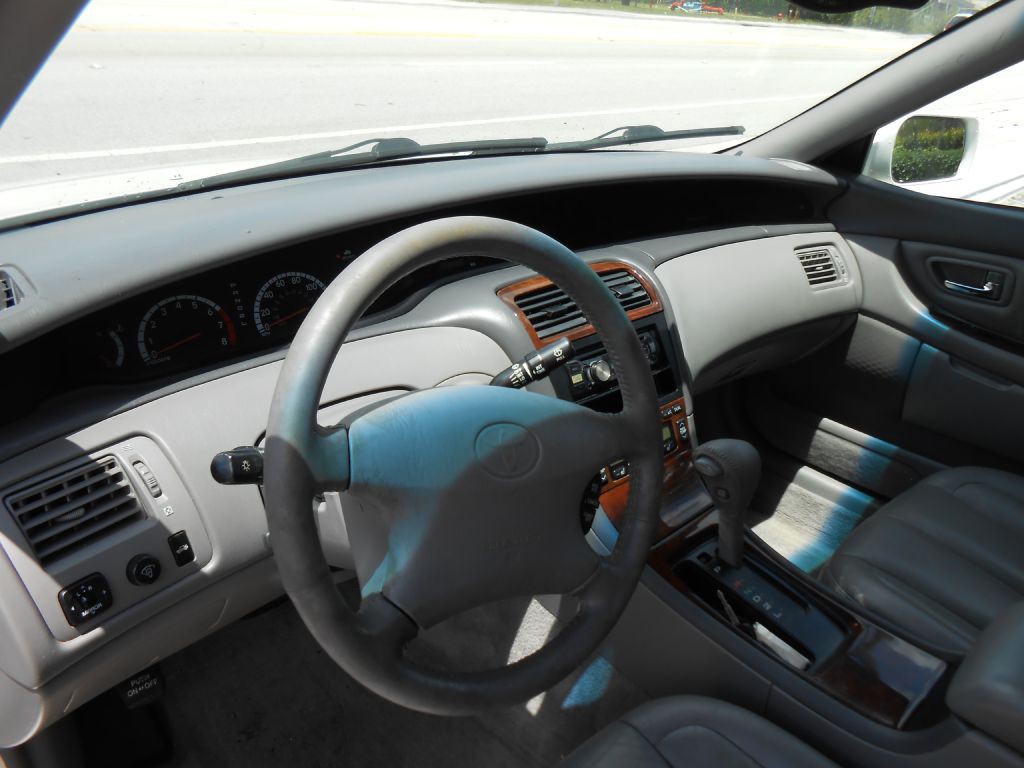 2001 Toyota Avalon Image 14
