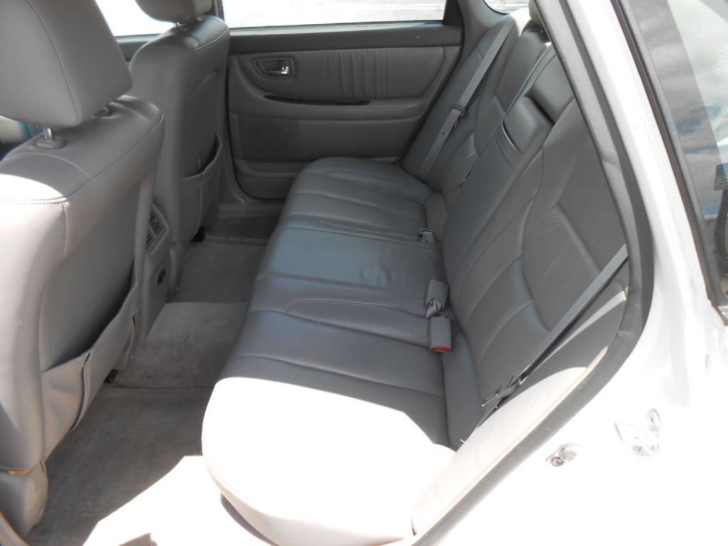 2001 Toyota Avalon Image 15