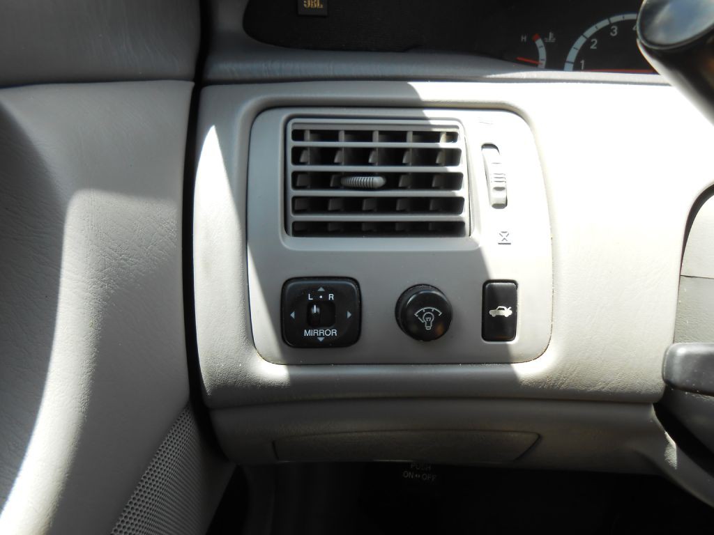 2001 Toyota Avalon Image 20