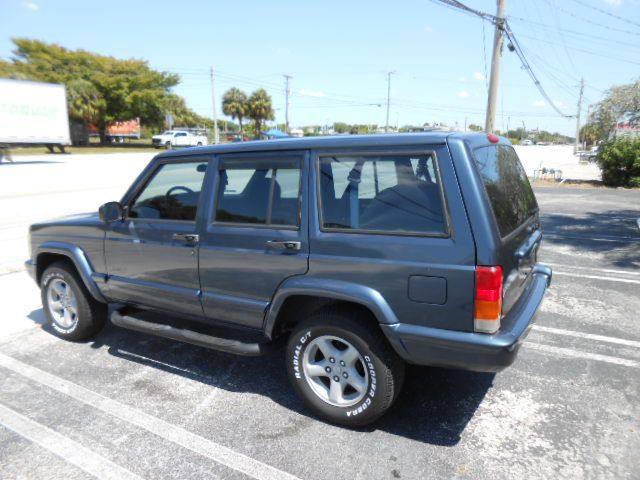 2001 Jeep Cherokee Image 3